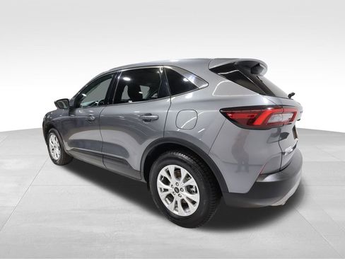 Used 2024 Ford Escape Active image 2