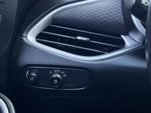 Used 2021 Chevrolet Malibu RS image 13