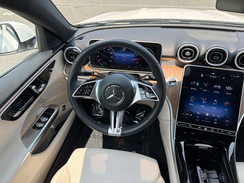 Used 2024 Mercedes-Benz C 300 4MATIC Sedan image 18