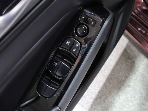 Used 2023 Nissan Altima 2.5 SV FWD image 13