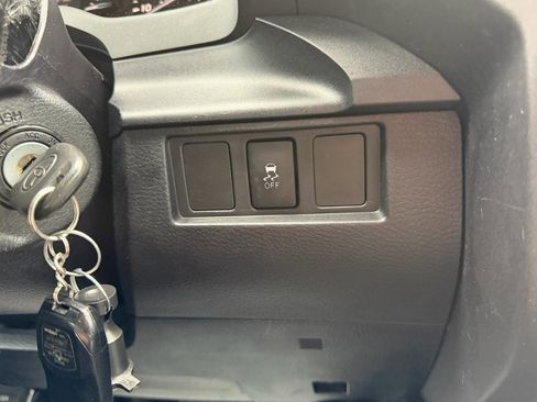 Used 2018 Toyota Tundra SR image 45