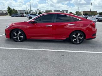 Used 2018 Honda Civic Touring video 2