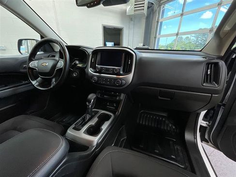 Used 2022 Chevrolet Colorado LT w/ Fleet Safety Package RWD image 26