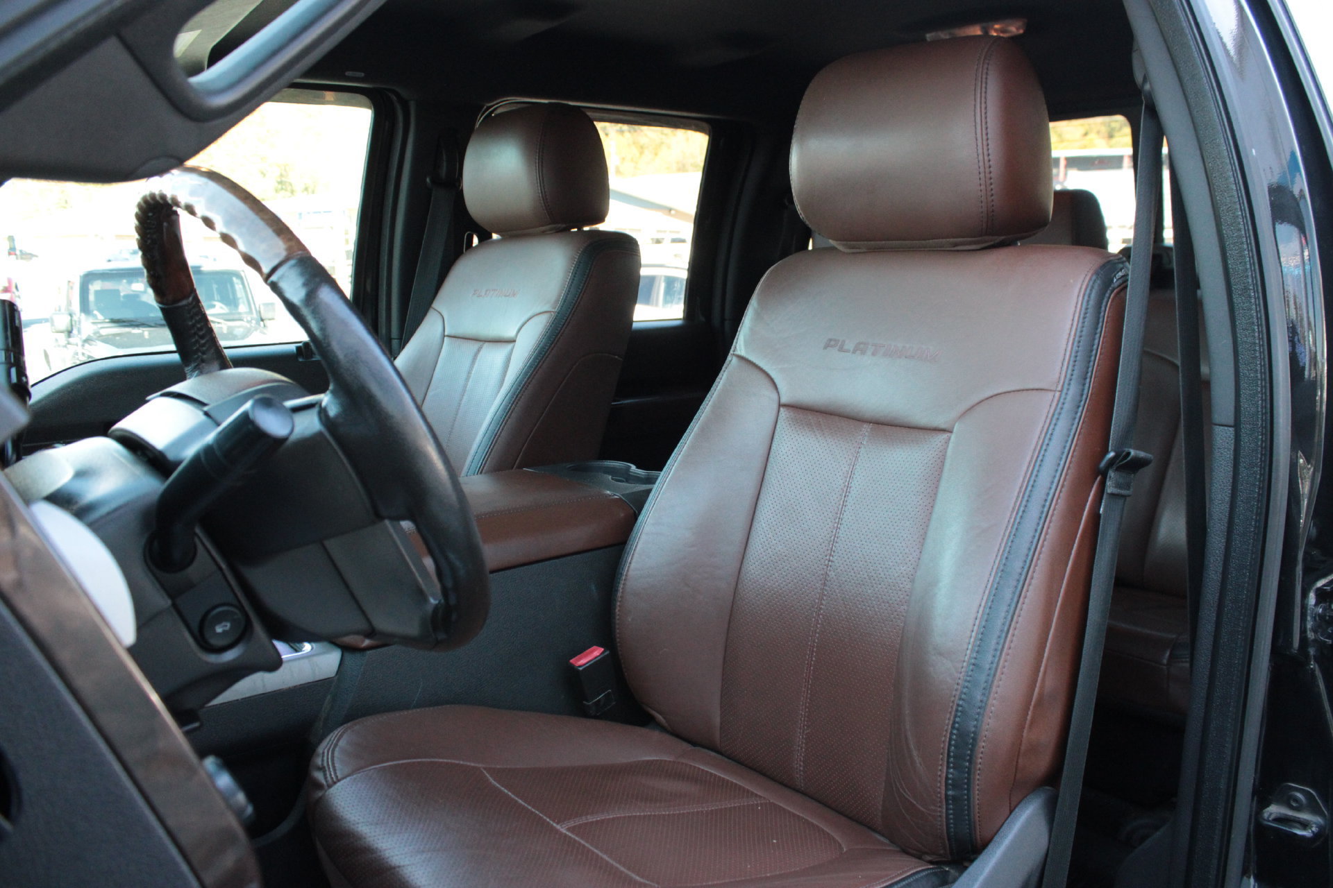 Used 2015 Ford F250 Platinum AWD/4WD image 18