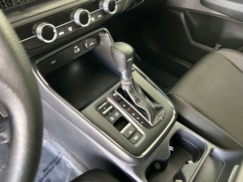 Used 2023 Honda CR-V LX image 27