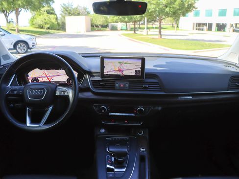 Used 2018 Audi Q5 Prestige w/ Prestige Package AWD/4WD image 26