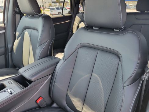 New 2025 Jeep Wagoneer S Limited image 13