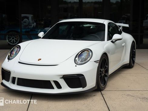 Used 2018 Porsche 911 GT3 image 6