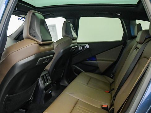 Used 2026 BMW X3 xDrive30i w/ Premium Package AWD/4WD image 19