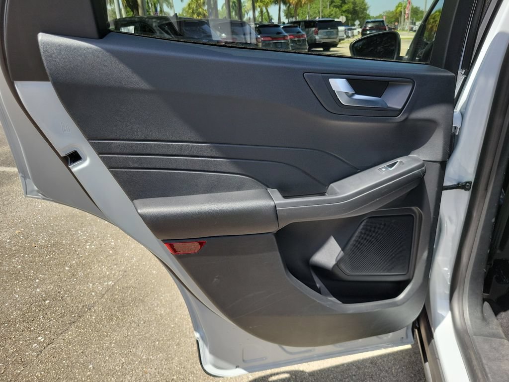 Certified 2025 Ford Escape ST-Line w/ Tech Pack #1 FWD image 10