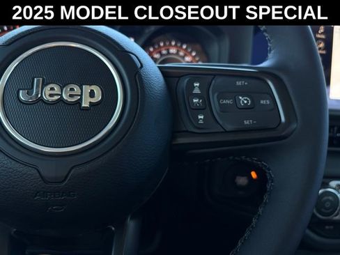 New 2025 Jeep Gladiator Sport image 32