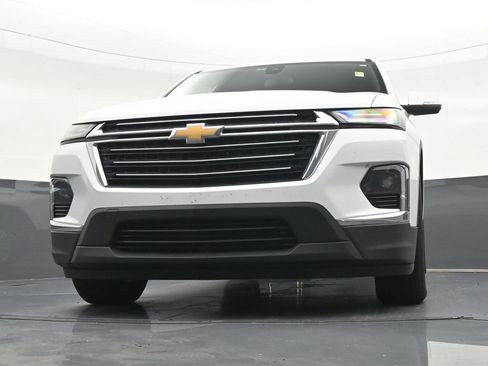 Used 2023 Chevrolet Traverse LT FWD image 30