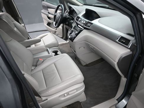 Used 2012 Honda Odyssey EX-L image 17
