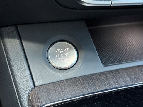 Used 2025 Audi Q5 2.0T Premium image 18