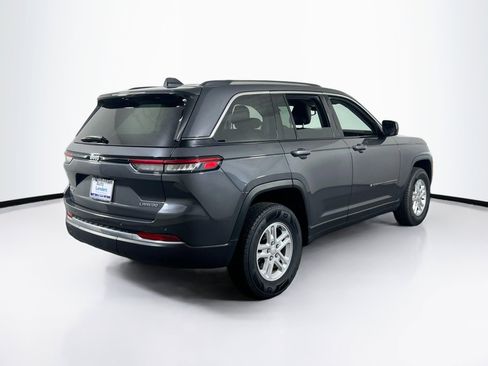 Used 2022 Jeep Grand Cherokee Laredo w/ Luxury Tech Group I image 5