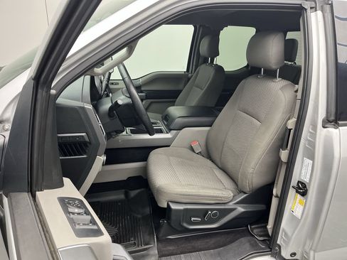 Used 2016 Ford F150 XLT w/ Equipment Group 302A Luxury image 9