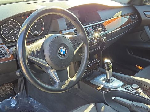 Used 2010 BMW 528i 528i image 17