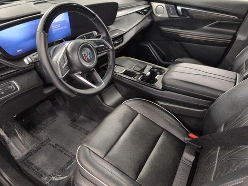 Used 2025 Buick Enclave Avenir w/ Super Cruise Package AWD/4WD image 9