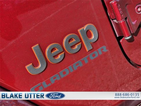 Used 2021 Jeep Gladiator Mojave image 12