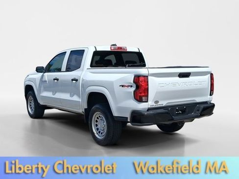 Used 2023 Chevrolet Colorado W/T AWD/4WD image 5