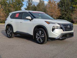 Certified 2025 Nissan Rogue SL video 2