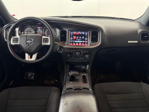 Used 2014 Dodge Charger SXT RWD image 14