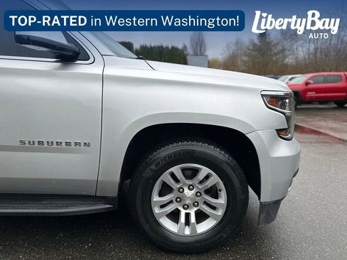 Used 2020 Chevrolet Suburban LT image 10