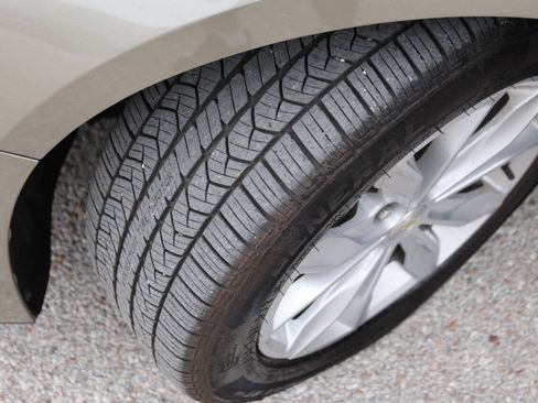 Used 2022 Chevrolet Malibu LT FWD image 24