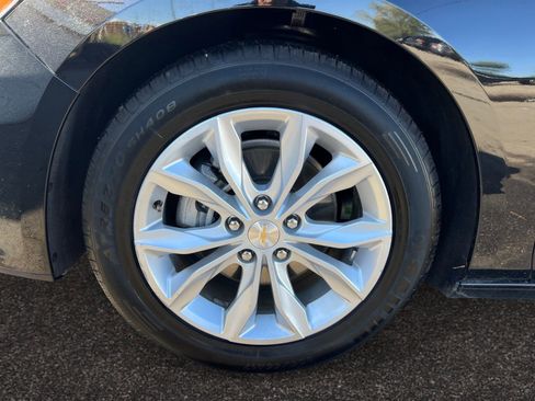Used 2023 Chevrolet Malibu LT FWD image 14