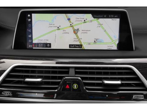 Used 2019 BMW 750i xDrive w/ Luxury Rear Seating Package AWD/4WD image 19