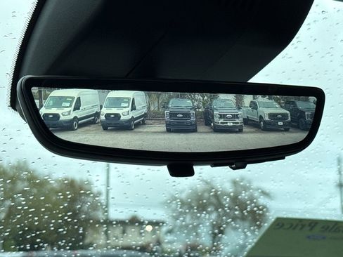 Used 2024 Chevrolet Silverado 2500 ZR2 w/ Technology Package image 23