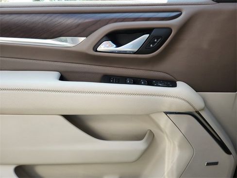 Used 2022 GMC Yukon XL Denali image 26