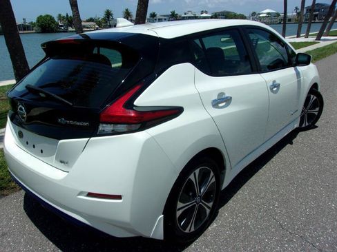 Used 2018 Nissan Leaf SV FWD image 21