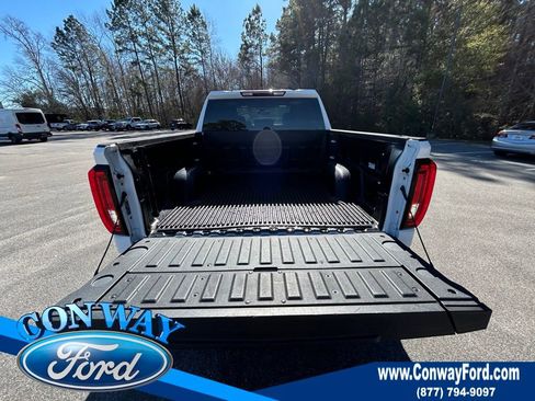 Used 2025 GMC Sierra 1500 SLT image 9
