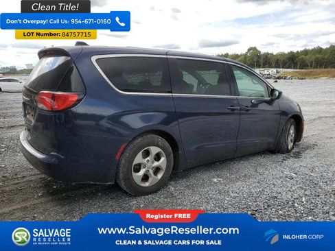 Used 2017 Chrysler Pacifica LX w/ Tire & Wheel Group image 4