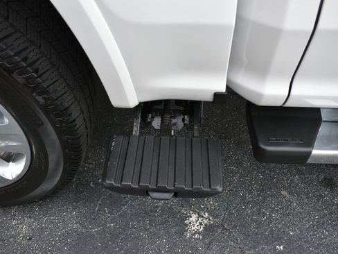 Used 2016 Ford F150 Lariat w/ Equipment Group 502A Luxury image 47