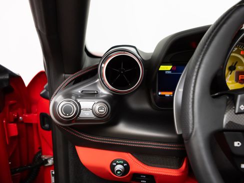 Certified 2022 Ferrari F8 Tributo image 82