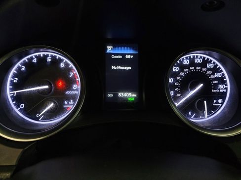 Used 2018 Toyota Camry LE w/ Convenience Package image 23