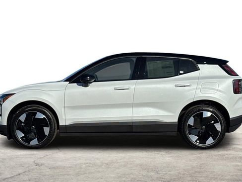 New 2026 Volvo EX30 Plus w/ Climate Package image 5