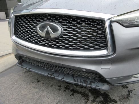 Used 2019 INFINITI QX50 Essential w/ Sensory Package image 16