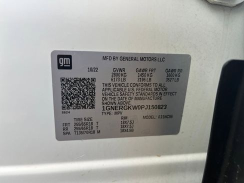 Used 2023 Chevrolet Traverse LT image 28