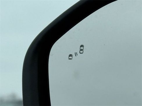 Certified 2023 Ford Explorer XLT image 24