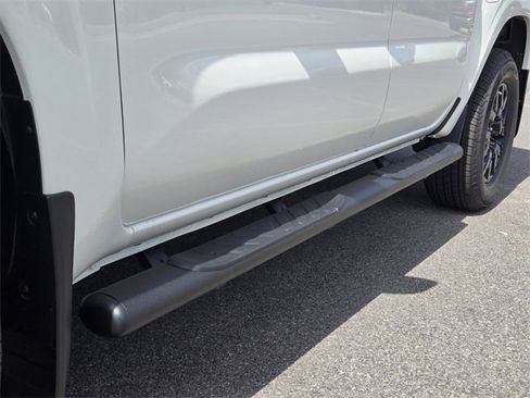 New 2026 Nissan Frontier SV w/ SV Convenience Package image 9