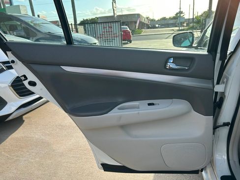 Used 2010 INFINITI G37 Journey w/ Premium Pkg RWD image 19