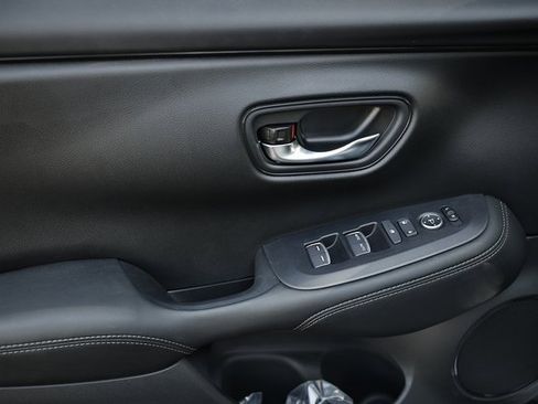 New 2026 Honda HR-V EX-L image 17
