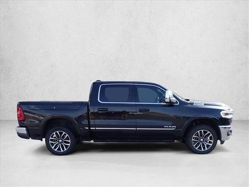 Used 2025 RAM 1500 Limited w/ Trailer Tow Group AWD/4WD image 4