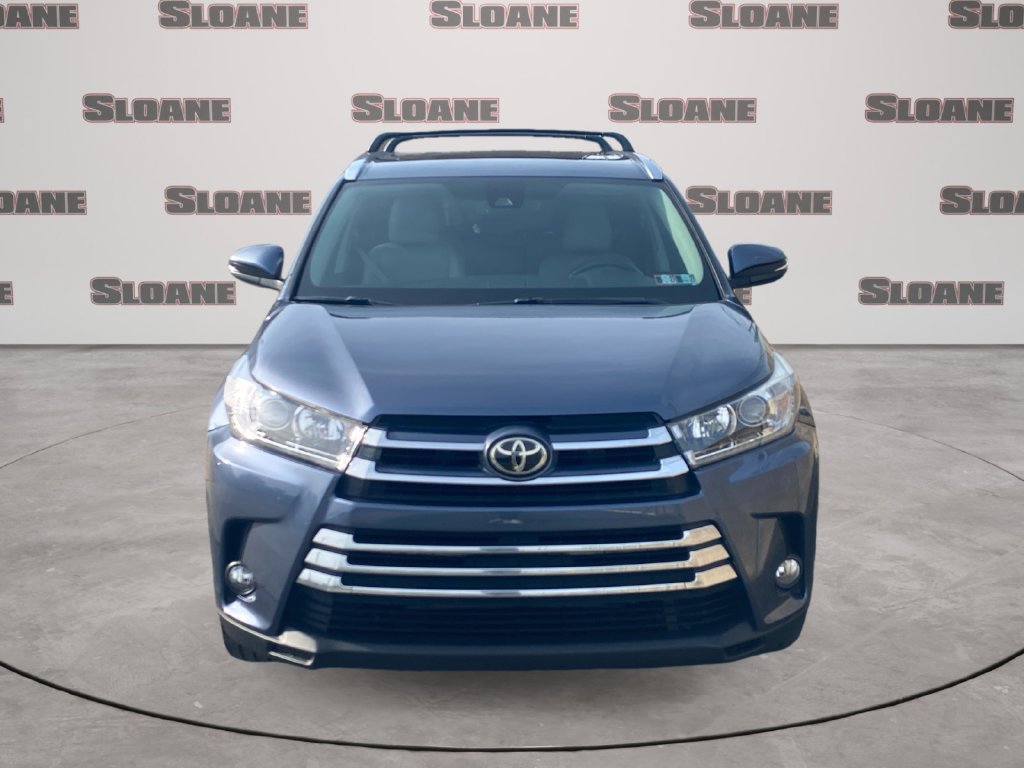 Used 2017 Toyota Highlander Limited AWD/4WD image 8