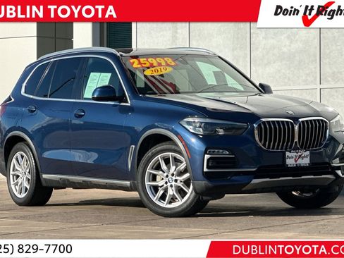 Used 2019 BMW X5 xDrive40i w/ Convenience Package image 1