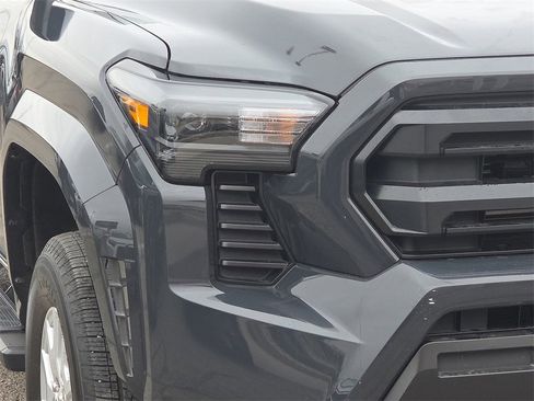 Certified 2025 Toyota Tacoma SR image 10