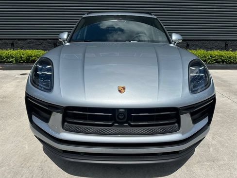 Used 2026 Porsche Macan AWD/4WD image 8